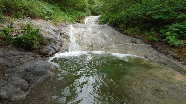 カムイワッカ湯の滝